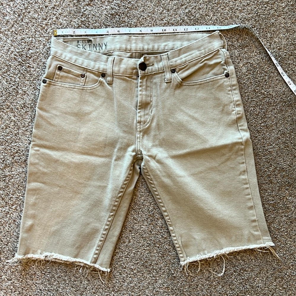 Bullhead cut off shorts